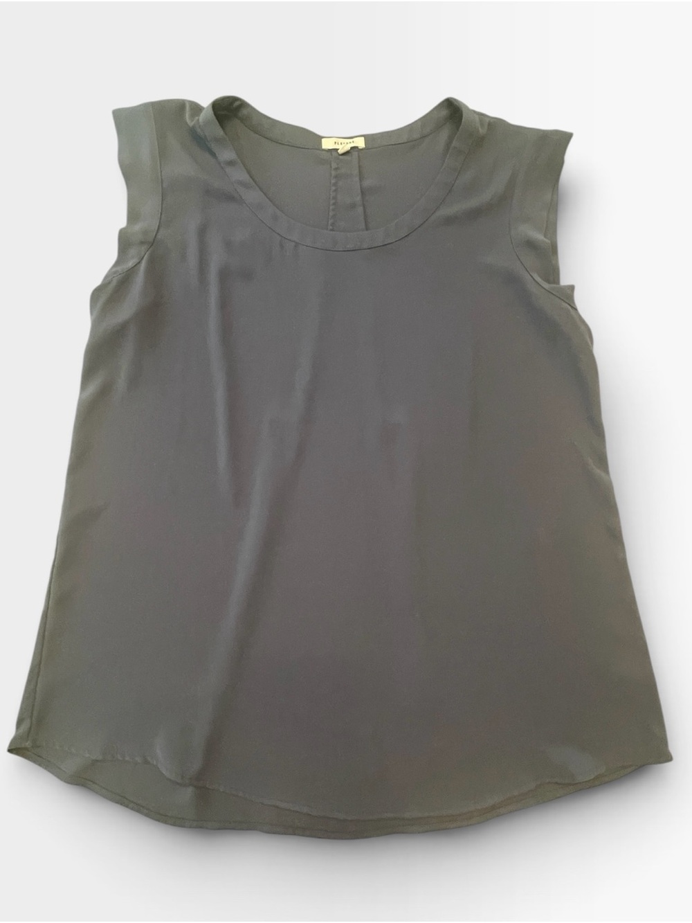Pleione Grey/Blue Sleeveless Round Neck Blouse